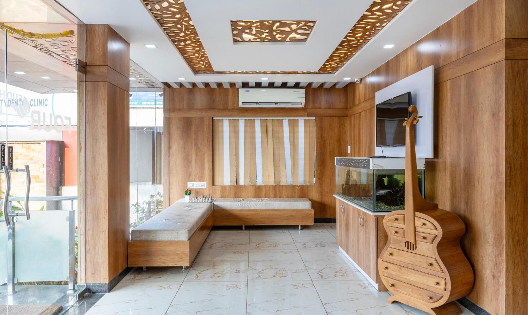 Treebo Four Seasons Hotell Mysore Exteriör bild